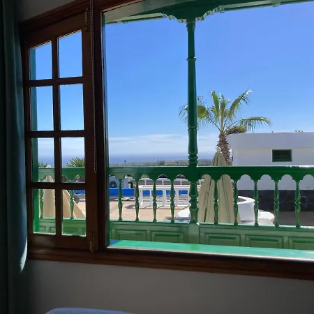 منزل ريفي Hotel-finca Rural Jose Manuel 28pax San Bartolomé