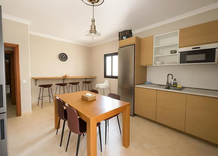 Hotel-finca Rural José Manuel 28pax * San Bartolomé