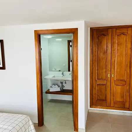 Hotel-finca Rural Jose Manuel 28pax * Сан-Бартоломе