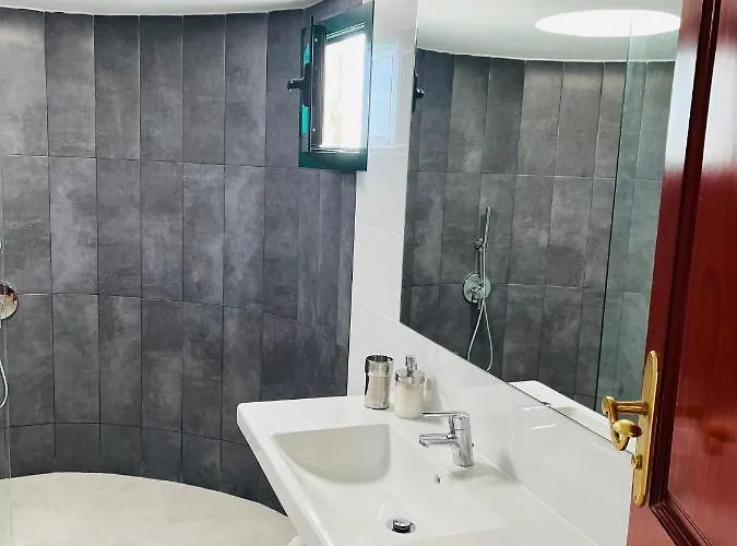 Hotel-finca Rural Jose Manuel 28pax * San Bartolomé